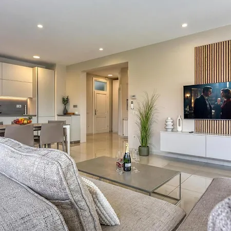 Apartman Elegant Panoramic Seaview *