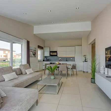 Elegant Panoramic Seaview Apartmán