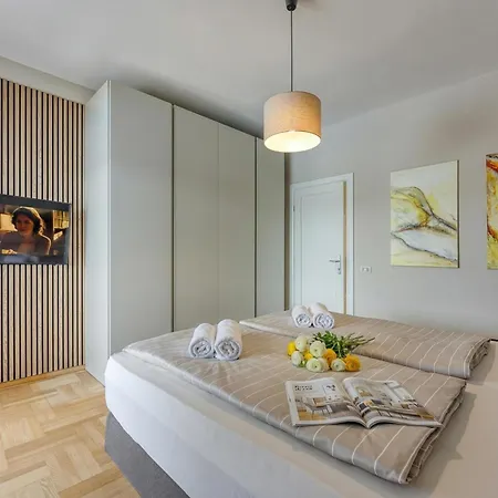 Апартаменты Elegant Panoramic Seaview *