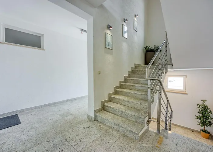 Elegant Panoramic Seaview