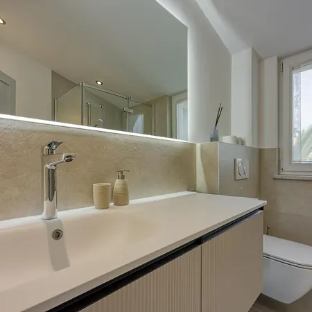 Elegant Panoramic Seaview Appartement Pula